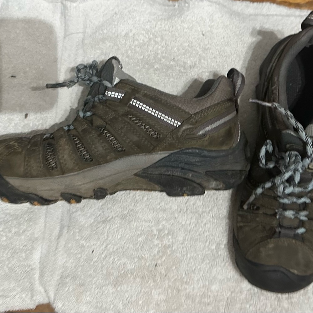 Keen women’s shoes